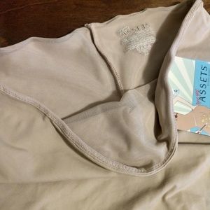 NWT's Assets Girl Shorty Tan 1X